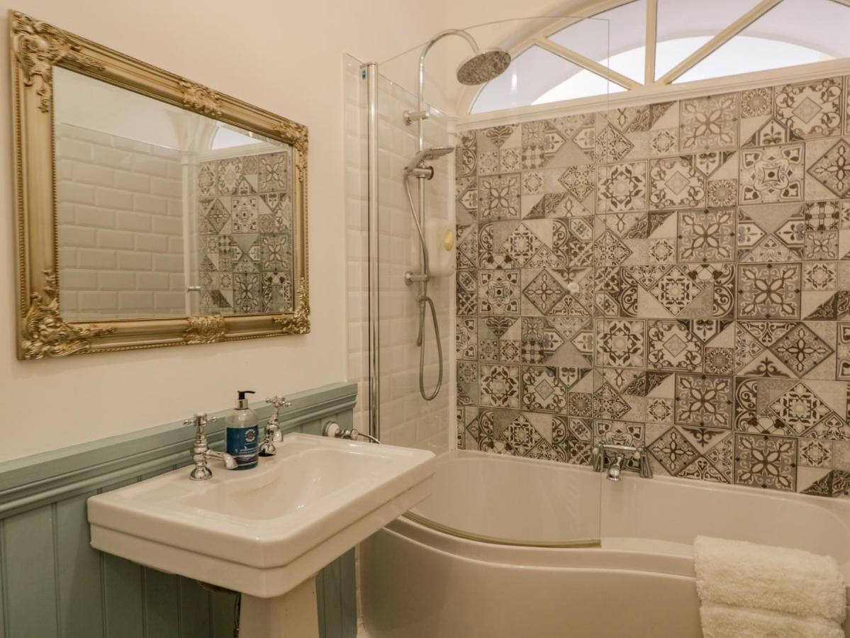 Danes Court Villa Bowland Bridge Ngoại thất bức ảnh